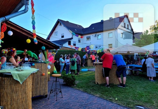 Karibische Nacht in der Schmißberger Dorfmitte Juli 2022 25.JPG