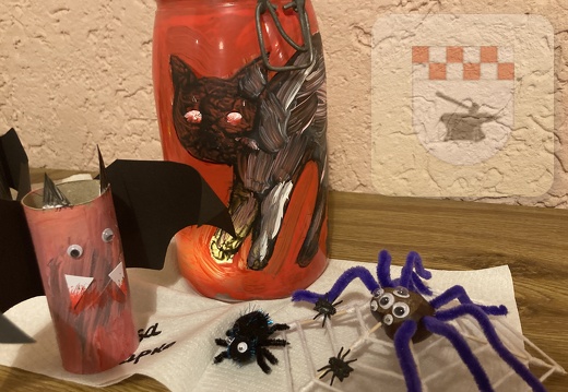 Halloween-Basteln im Gemeinschaftshaus Oktober 2022