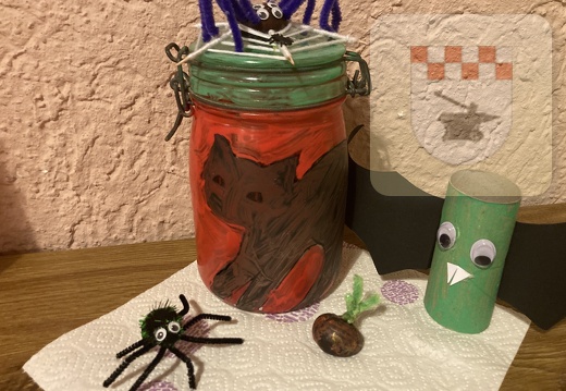 Halloween-Basteln im Gemeinschaftshaus Oktober 2022