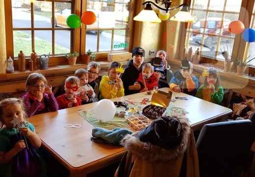 Eiersammeln in der Gemeinde Schmißberg an Rosenmontag Februar 2023 9.jpg