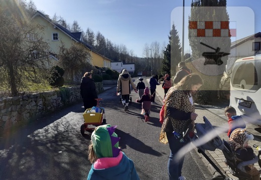 Eiersammeln in der Gemeinde Schmißberg an Rosenmontag Februar 2023 12.JPG