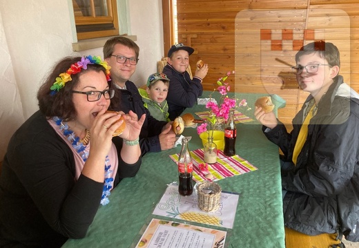 Karibische Coktailnacht in der Schmißberger Dorfmitte Juli 2023 7.jpg