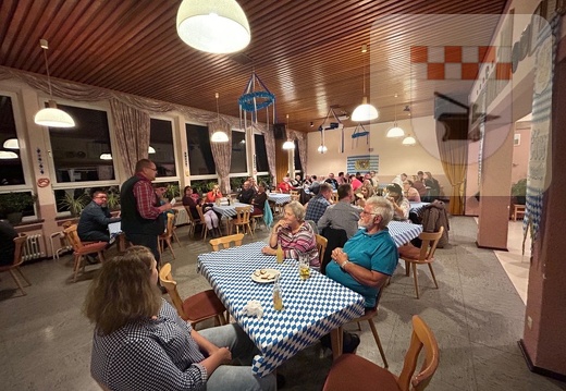 Haxenfest 2024 - Ende der Durststrecke - Schmißberg feiert wieder Haxenfest 9.jpg